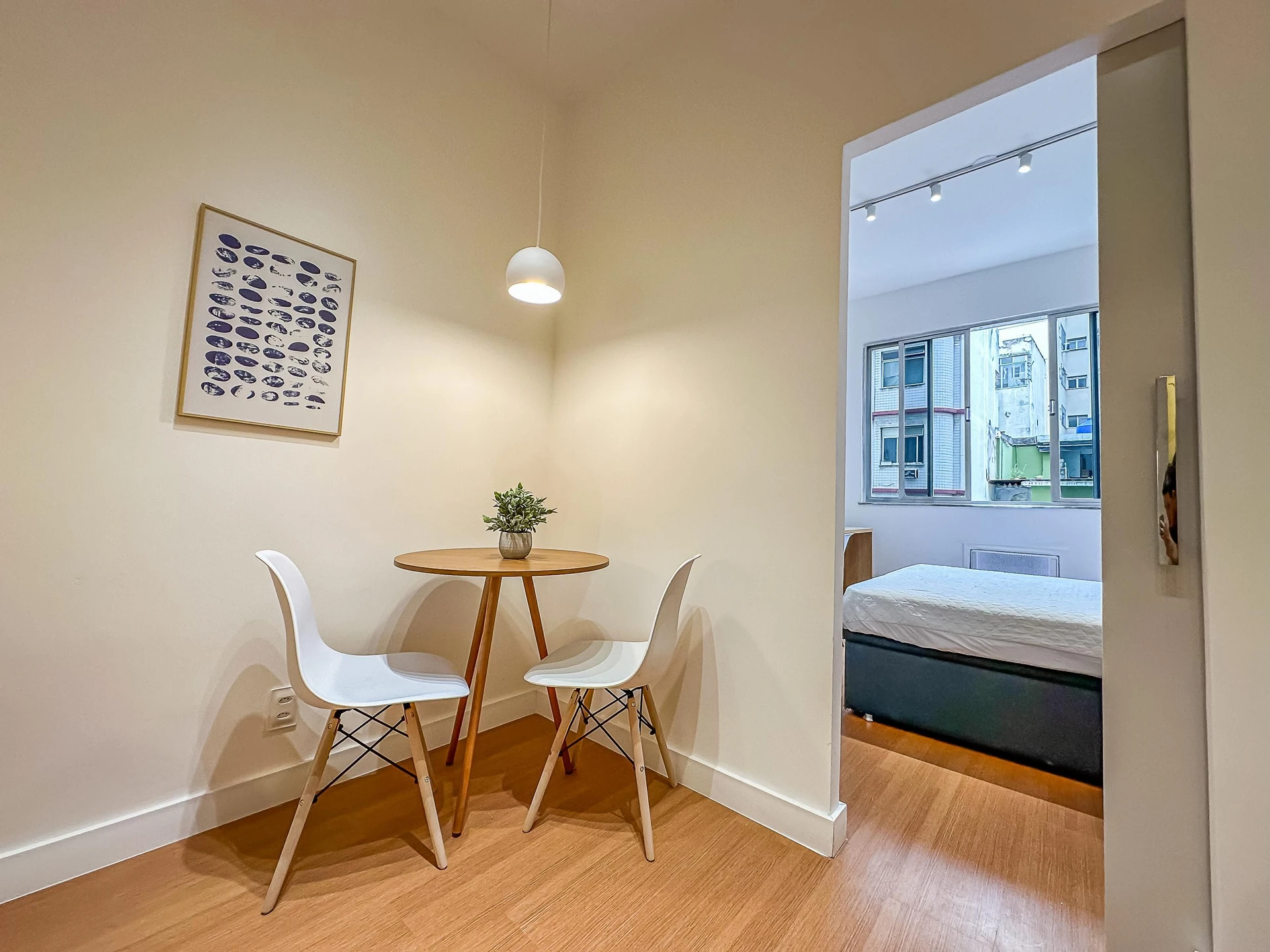 Furnished apartment, 35 m², with a home office — photo 5