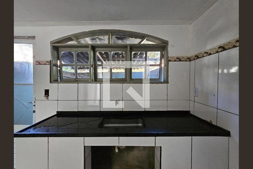 Casa para aluguel com 2 quartos e 100 m² — photo 3