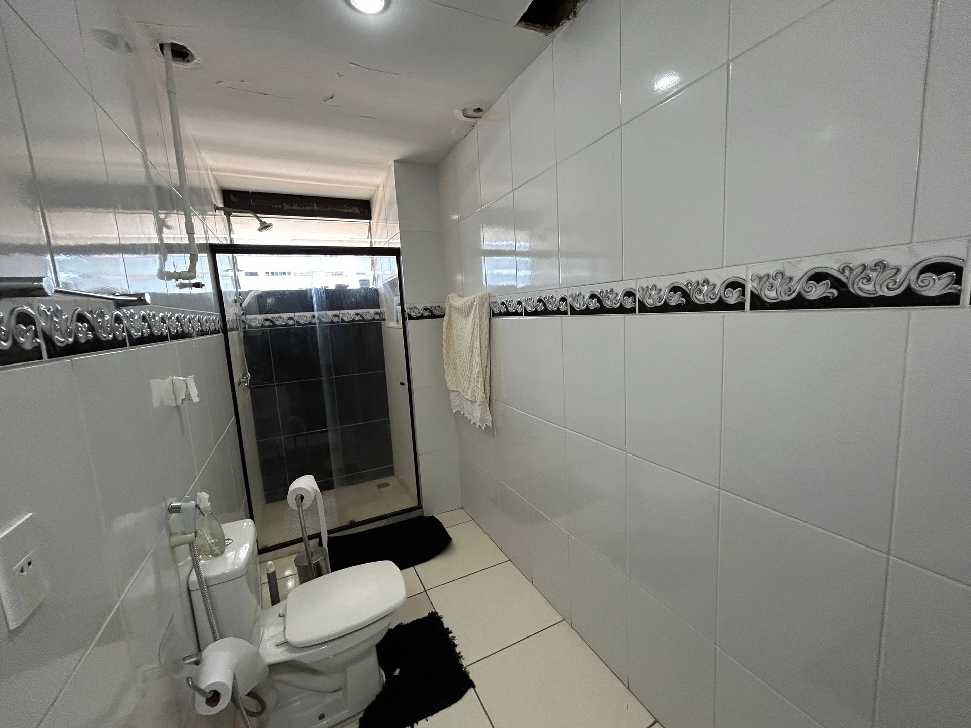 Furnished 4-bedroom rental apartment with 5 parking spaces — photo 38