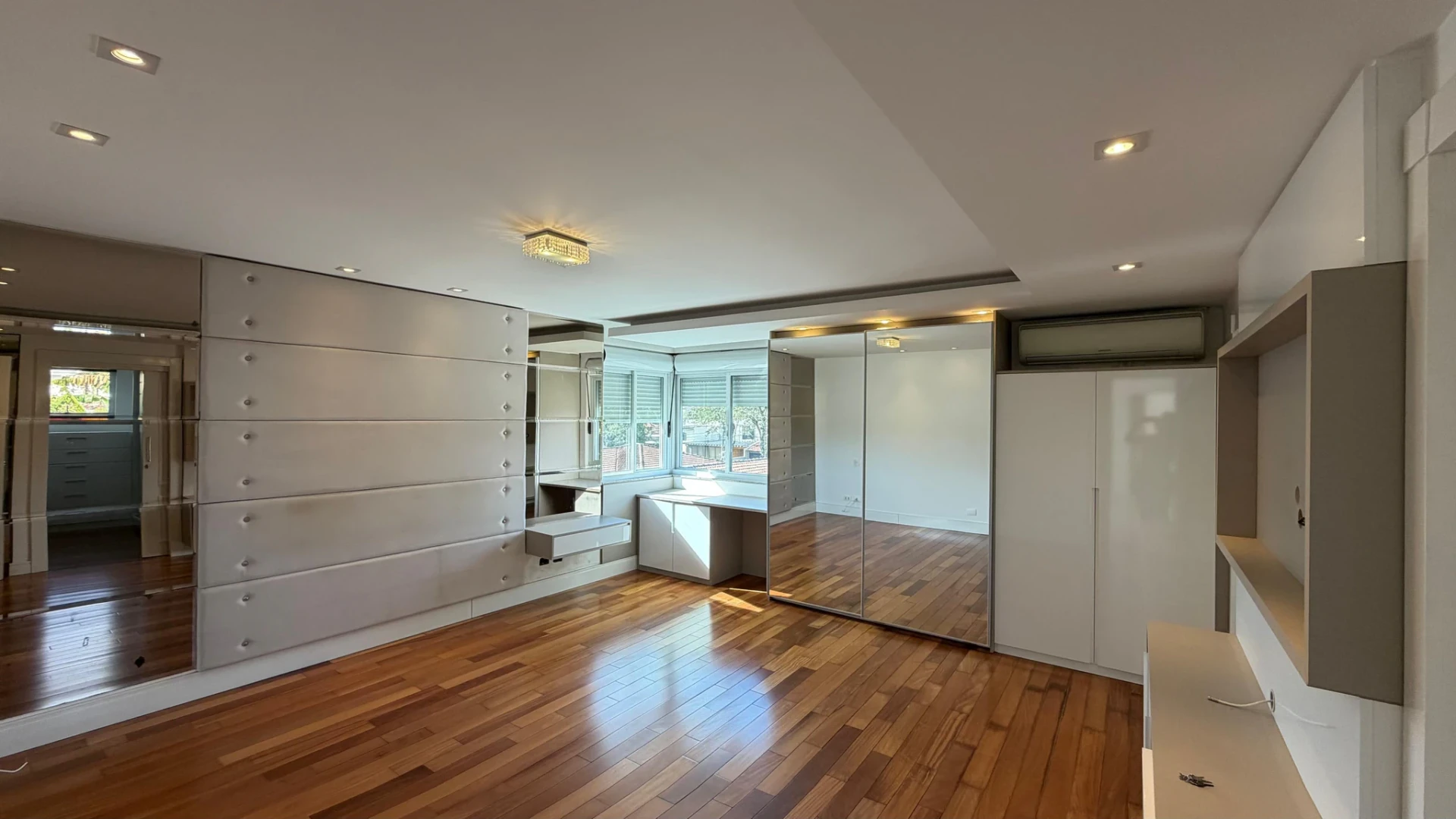 Casa com 4 quartos, jardim e churrasqueira privativa — photo 9