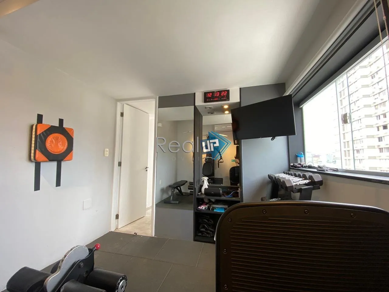 Мебльована квартира з 4 спальнями-сюїтами, 224 м² — photo 52
