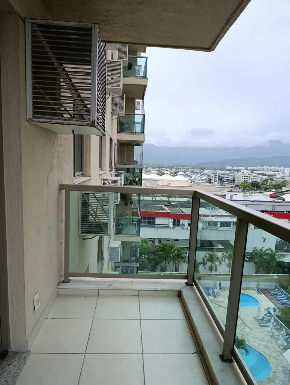 Apartment with 2 bedrooms a balcony and 1 parking spot — photo 9