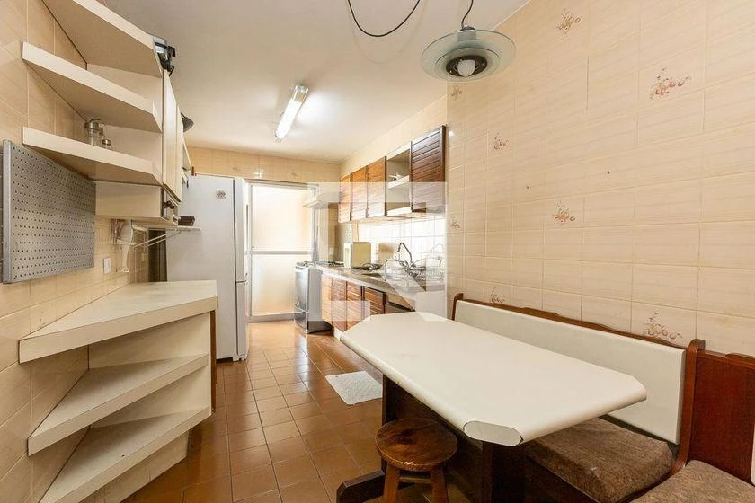 Apartamento de 4 quartos com varanda e 165 m² — photo 42