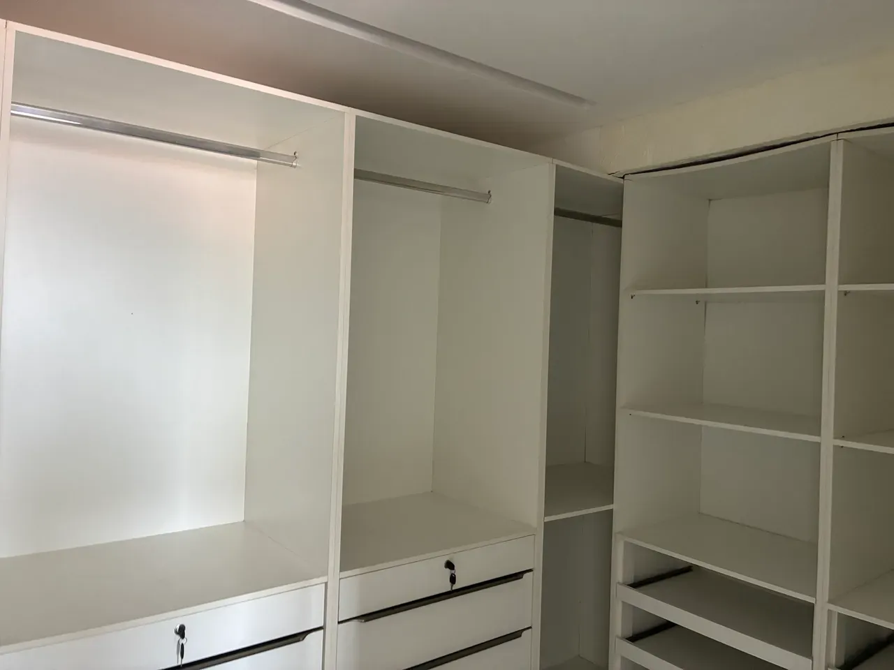 2-bedroom apartment with a home office — photo 6