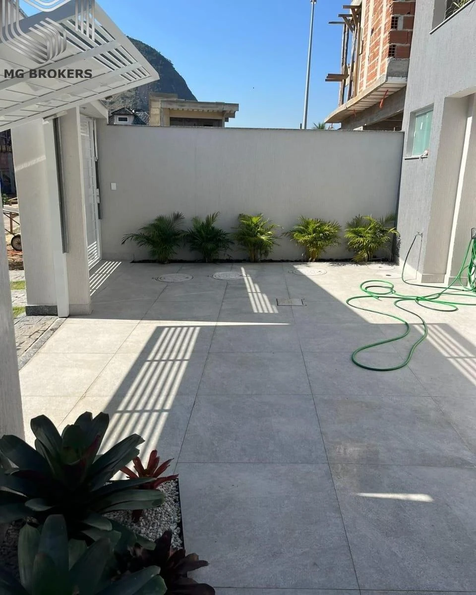 Casa com 220 m² e 4 suítes, 2 vagas de garagem — photo 9