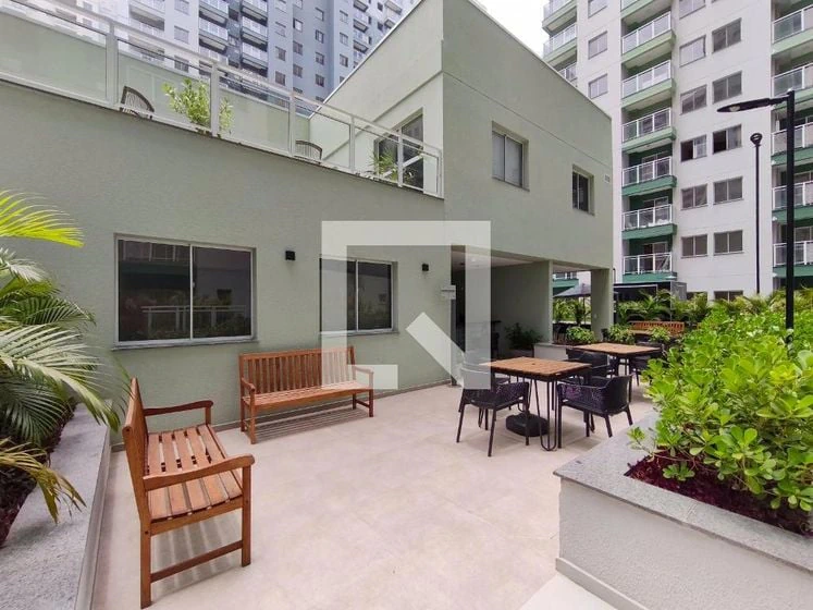 Glass-enclosed balcony in a one-bedroom apartment, 36 m² — photo 16