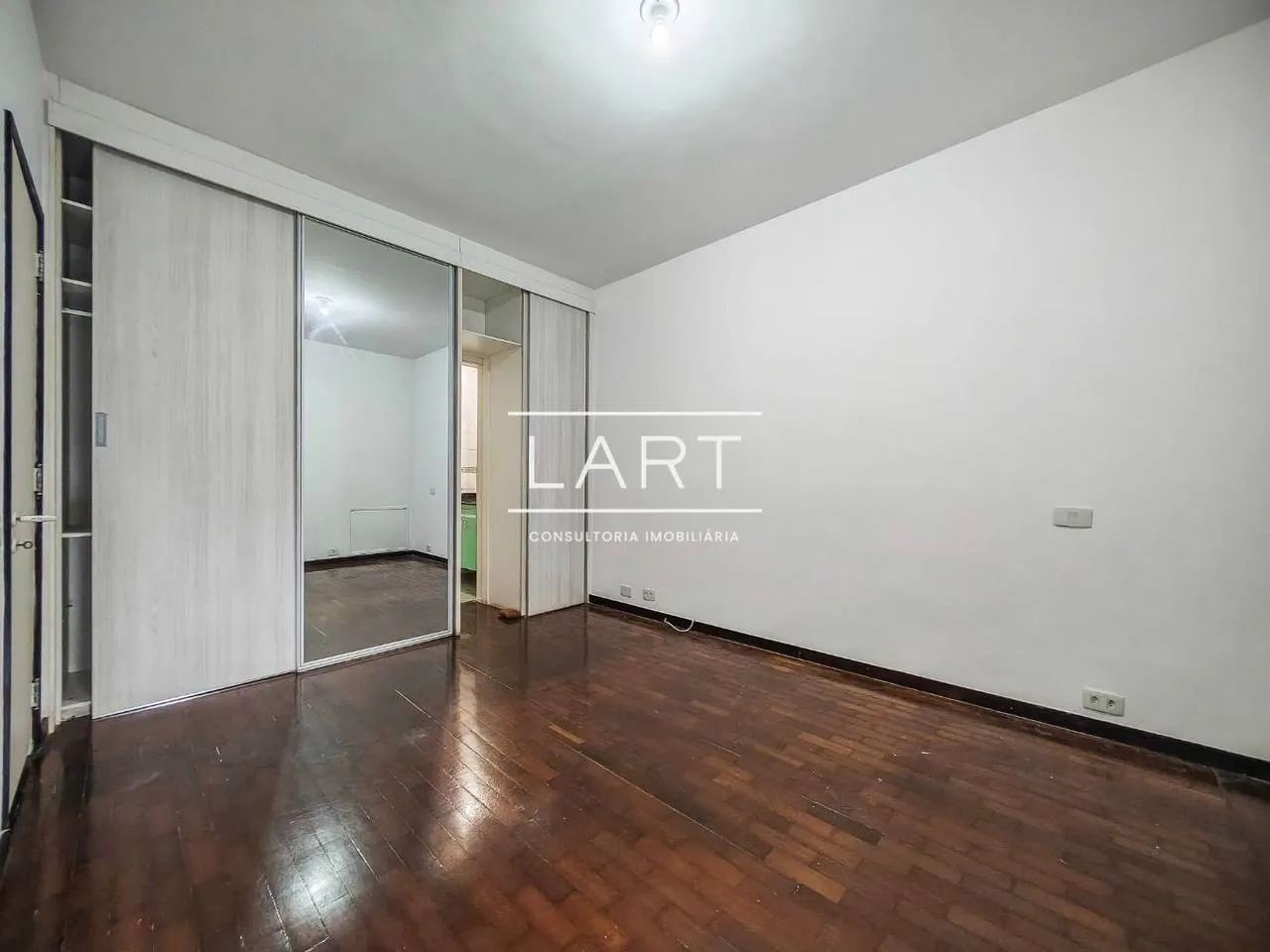 Apartment on the 8th floor with a water view — photo 4