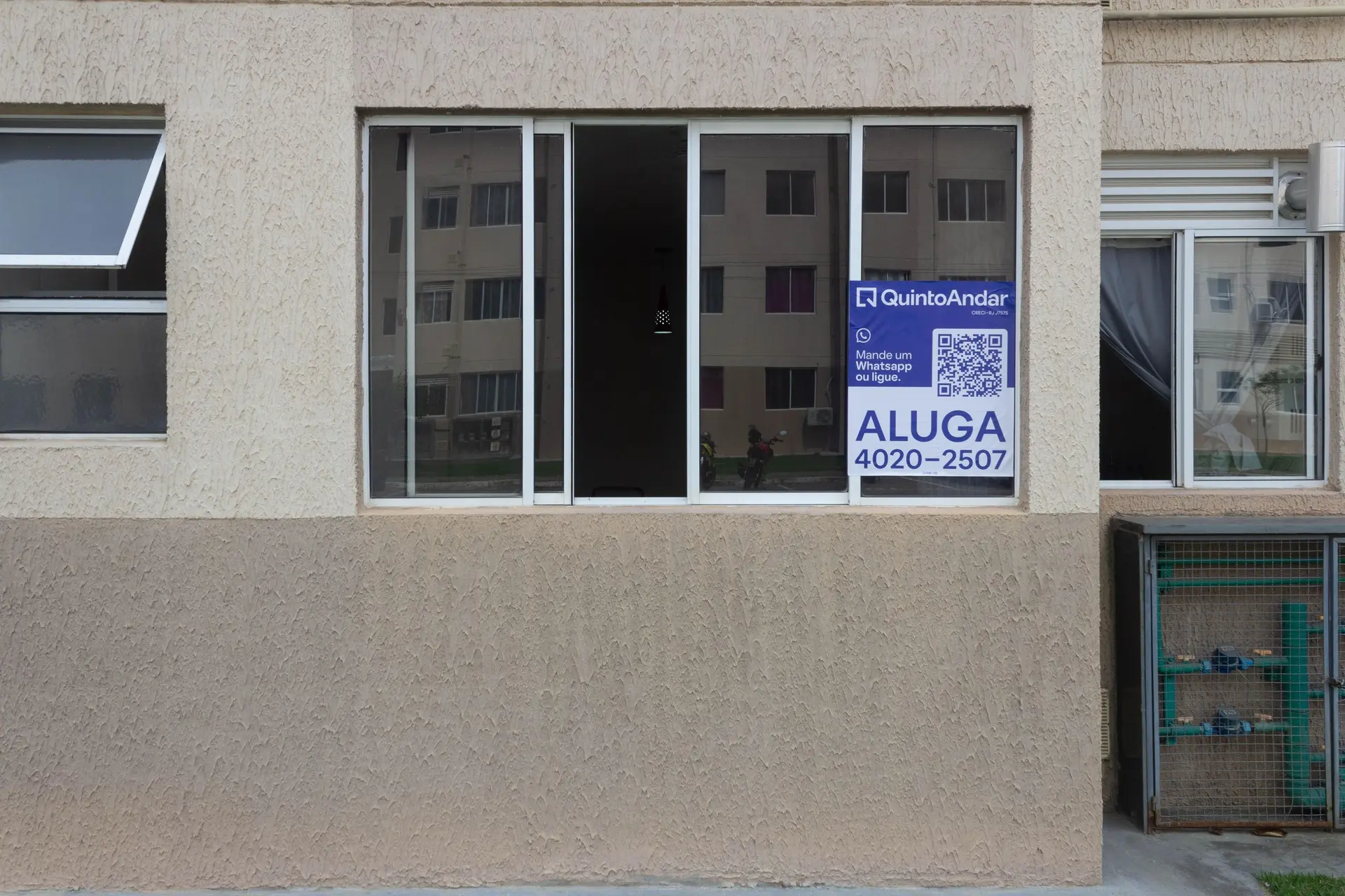 2-bedroom apartment in a building with a gym — photo 47