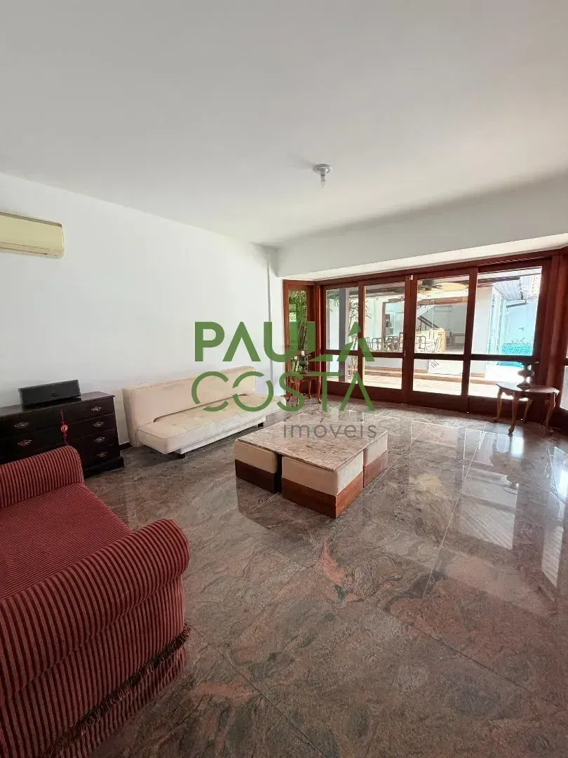 Casa sem mobília com 5 quartos, 5 banheiros e 638 m² — photo 25