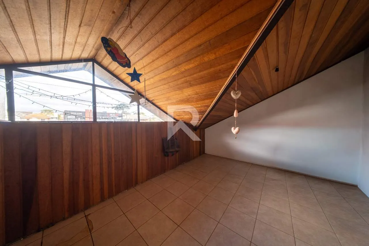 House with 5 bedrooms and 460 m² with private BBQ — photo 20
