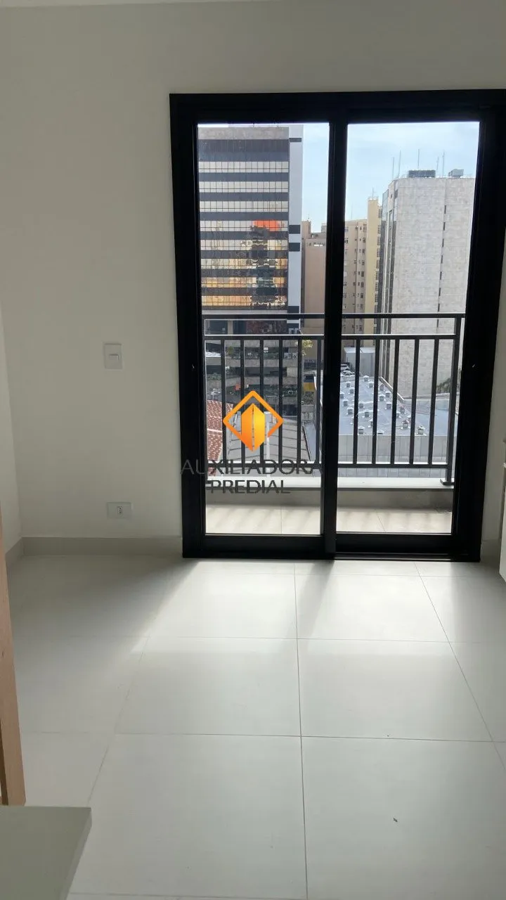 Apartamento semi mobiliado com 2 quartos e varanda — photo 11