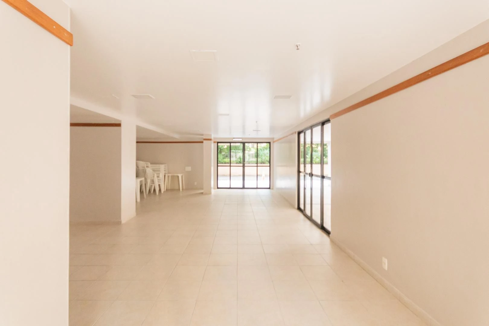 4-bedroom apartment with a mountain view in Rio de Janeiro — photo 39