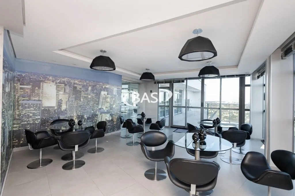 Estudio amueblado de 42 m² en el 15º piso con balcón — photo 40