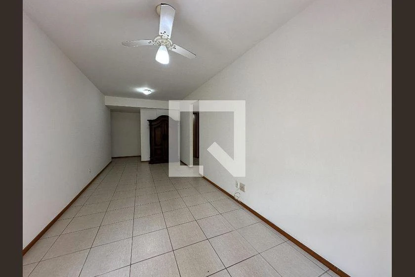 3-bedroom apartment in a building with a gym — photo 12