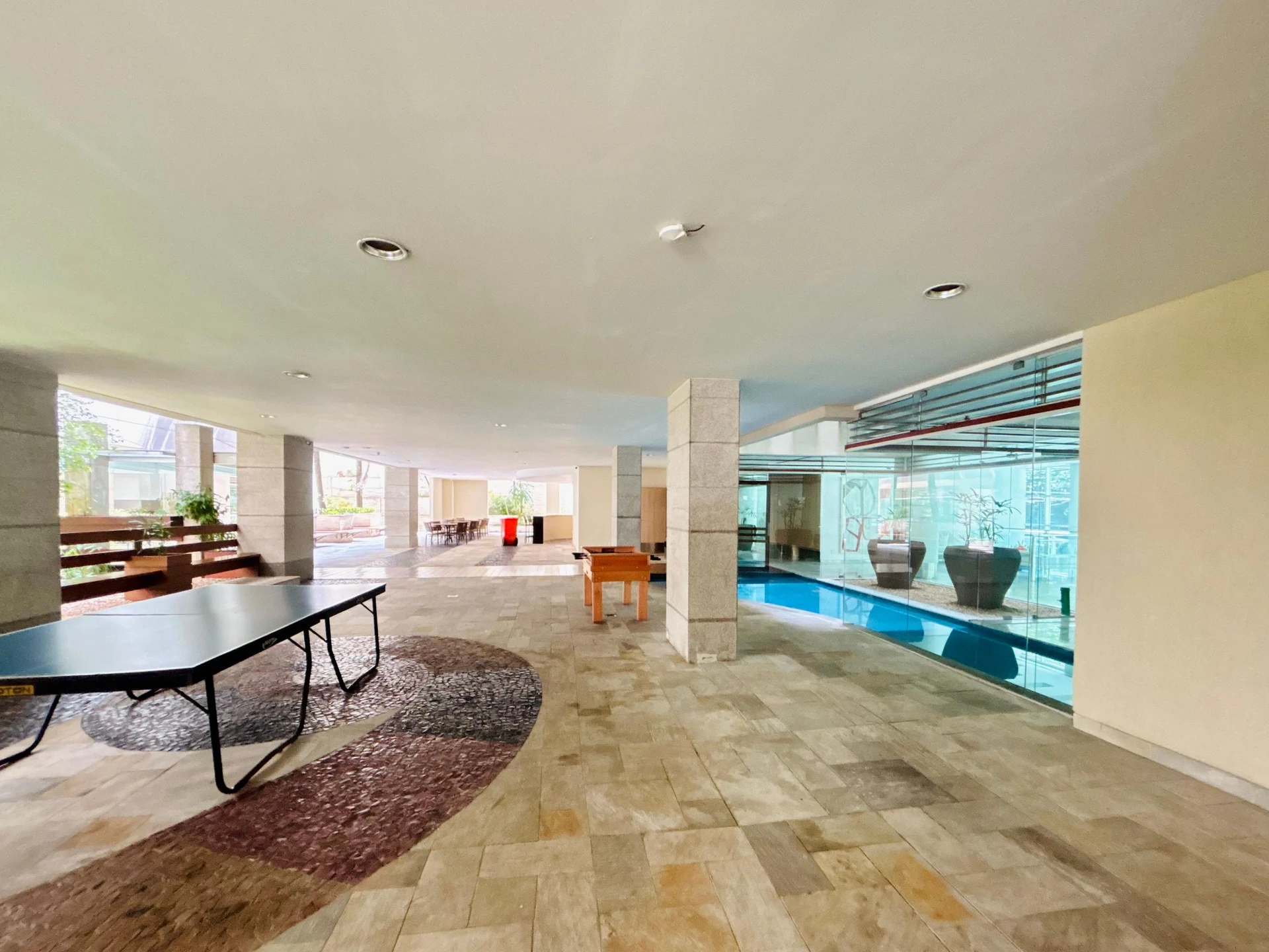 3-bedroom apartment in a building with a sauna — photo 16