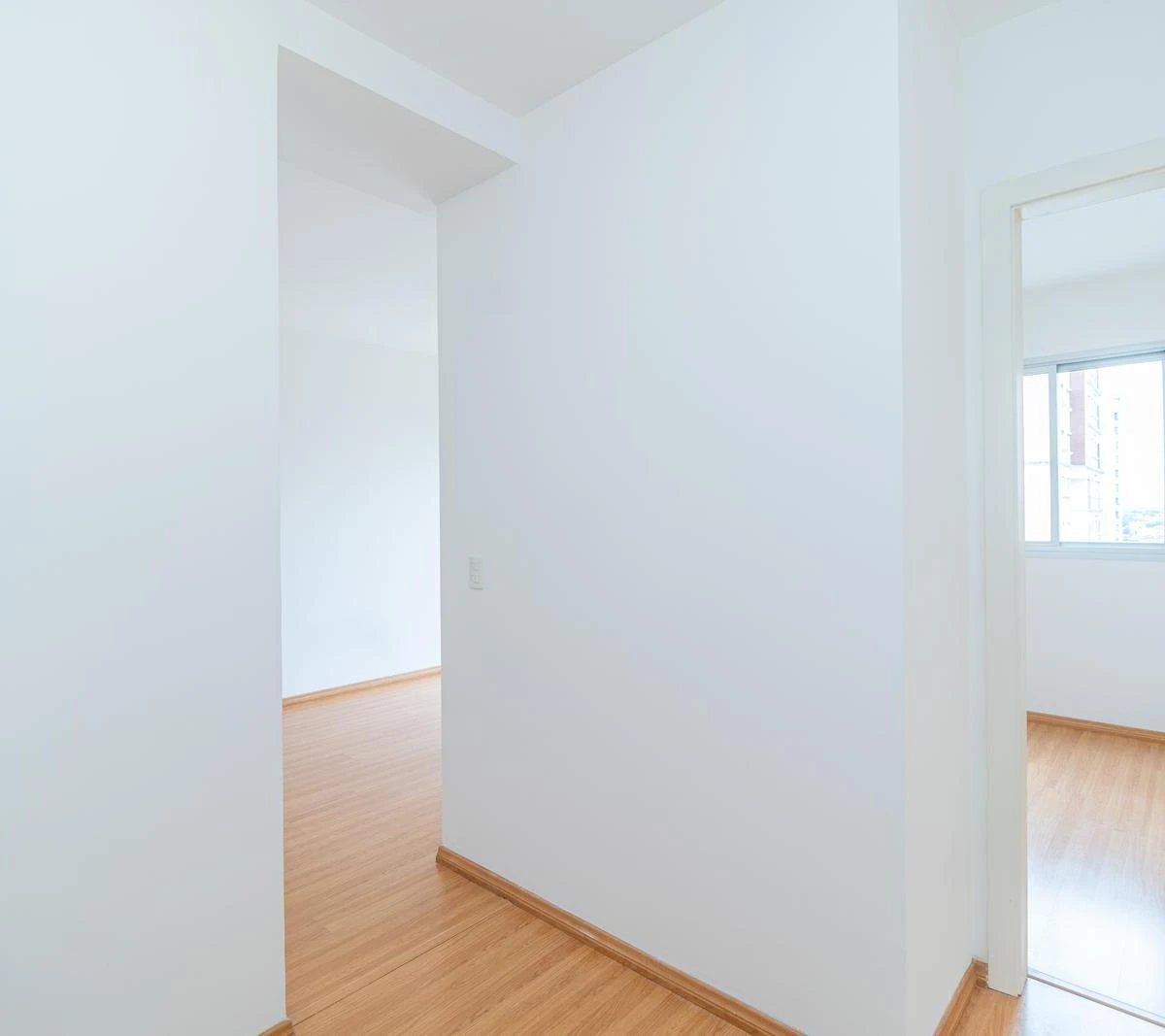 2-bedroom apartment with a washing machine in Curitiba — photo 27