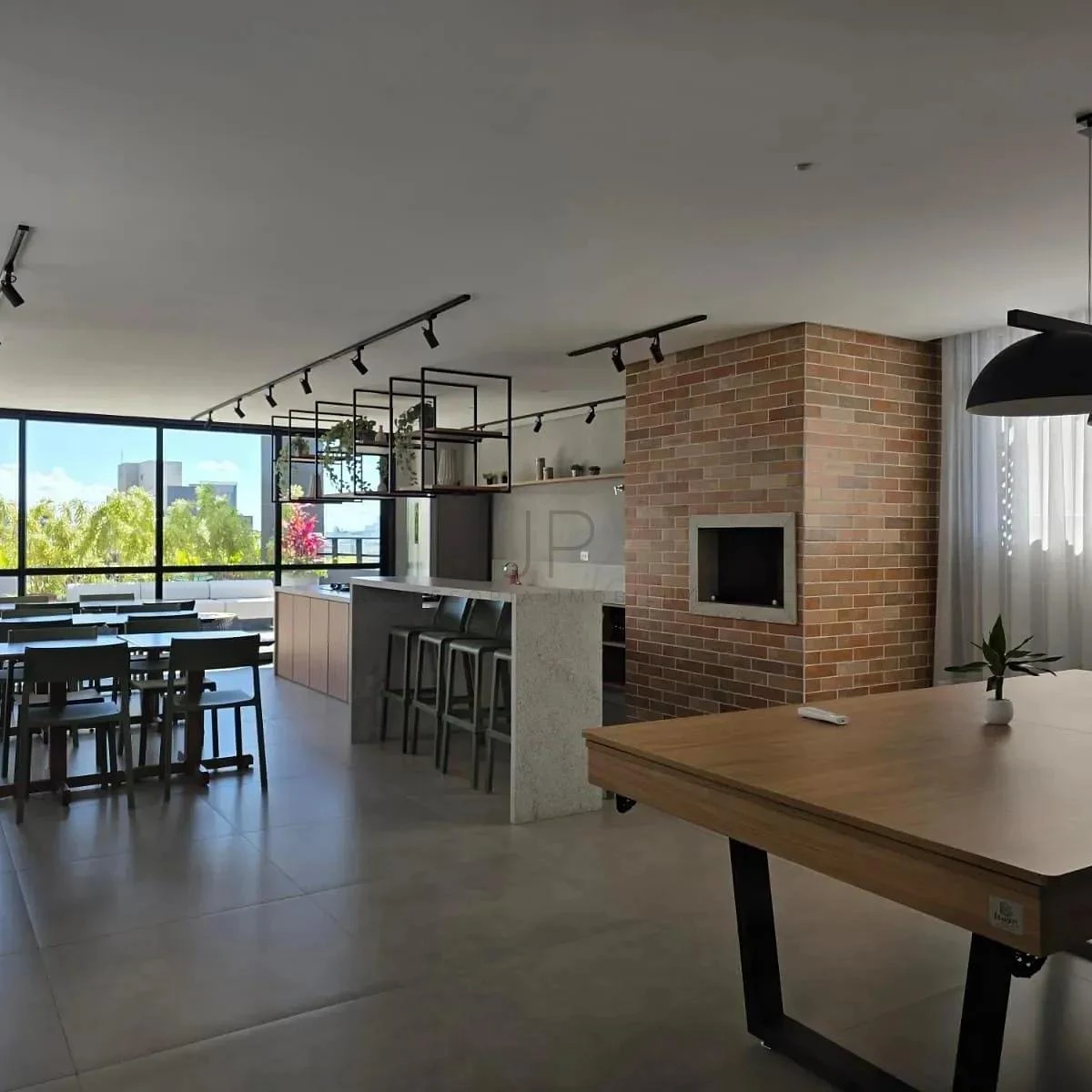 Glass-enclosed balcony in a one-bedroom apartment, 26 m² — photo 5