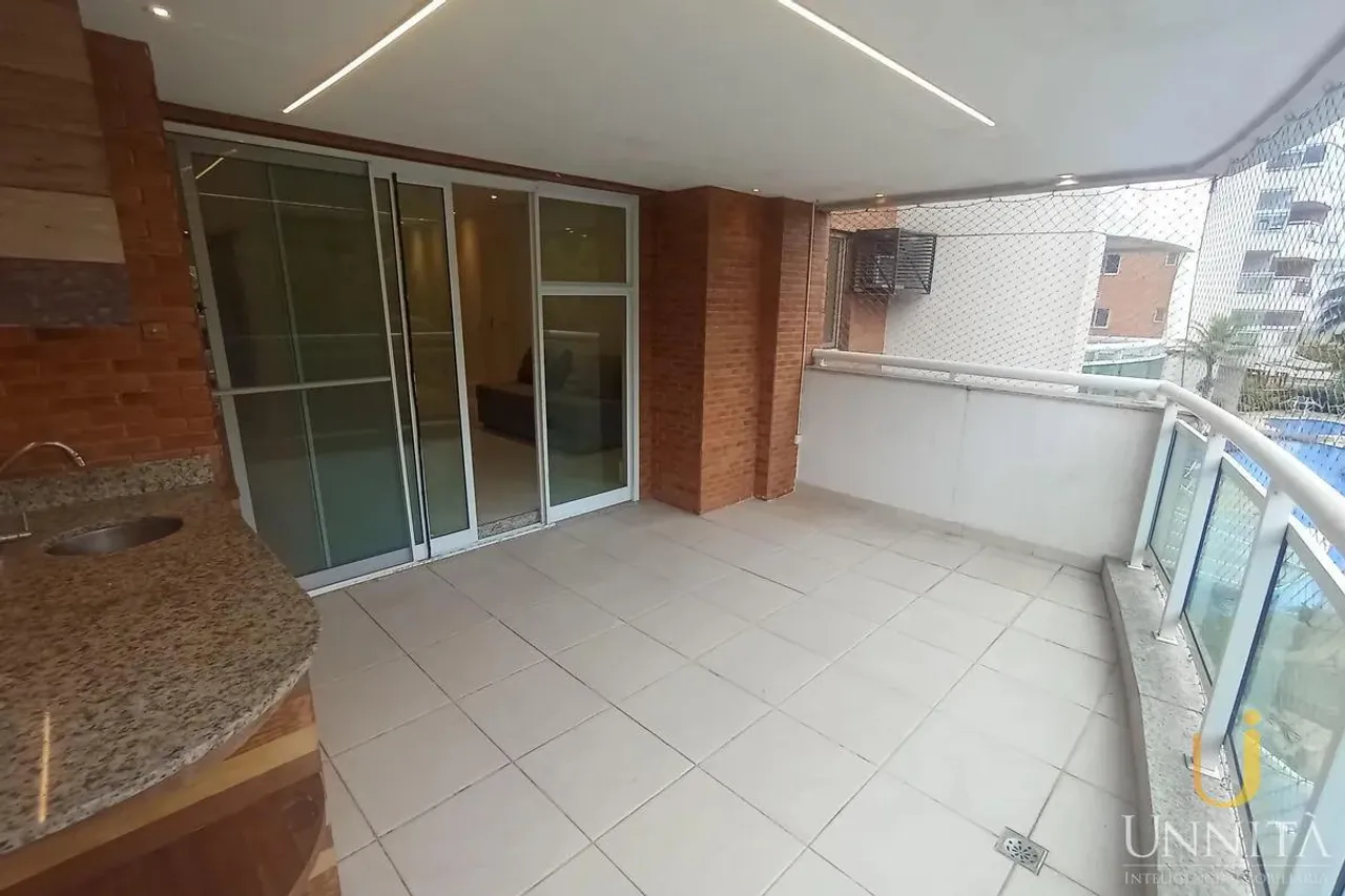 3-bedroom apartment with integrated kitchen and balcony — photo 11