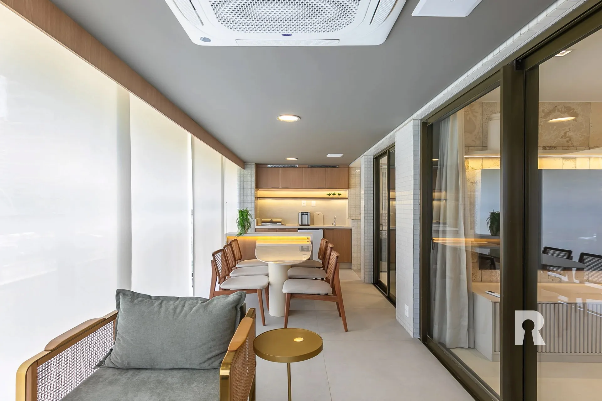 3-bedroom apartment with a jacuzzi — photo 16