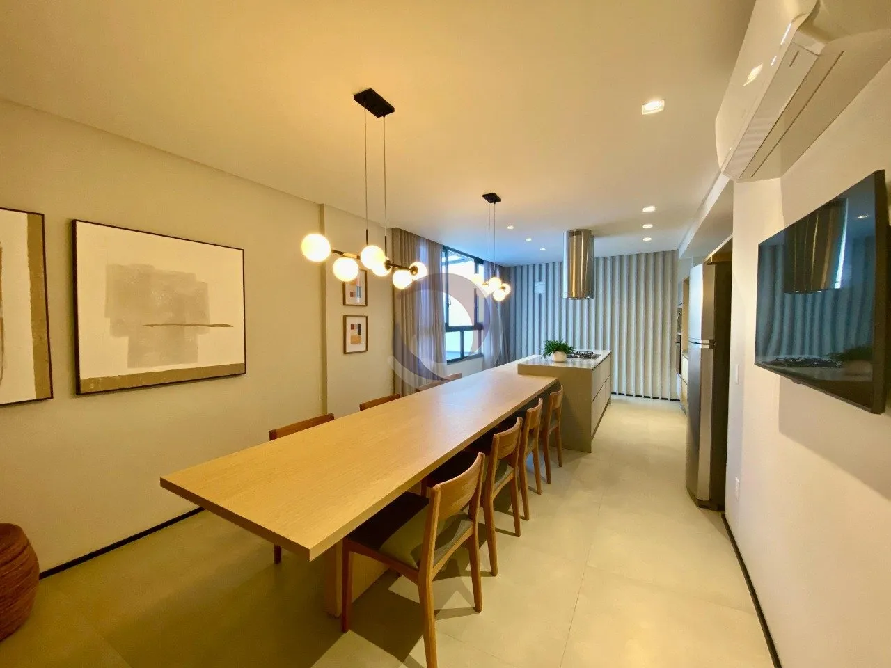 2-bedroom apartment with floor-to-ceiling windows — photo 10