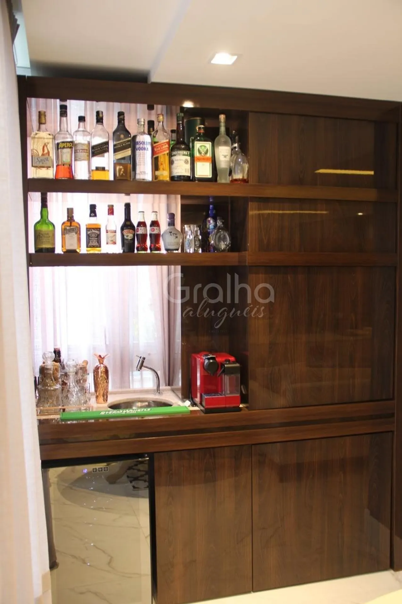 Квартира с 3 спальнями и застеклённым балконом — photo 13