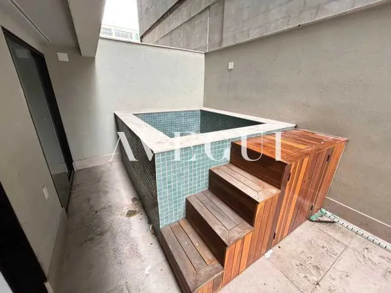 Apartamento com 3 quartos e varanda com bancada — photo 12