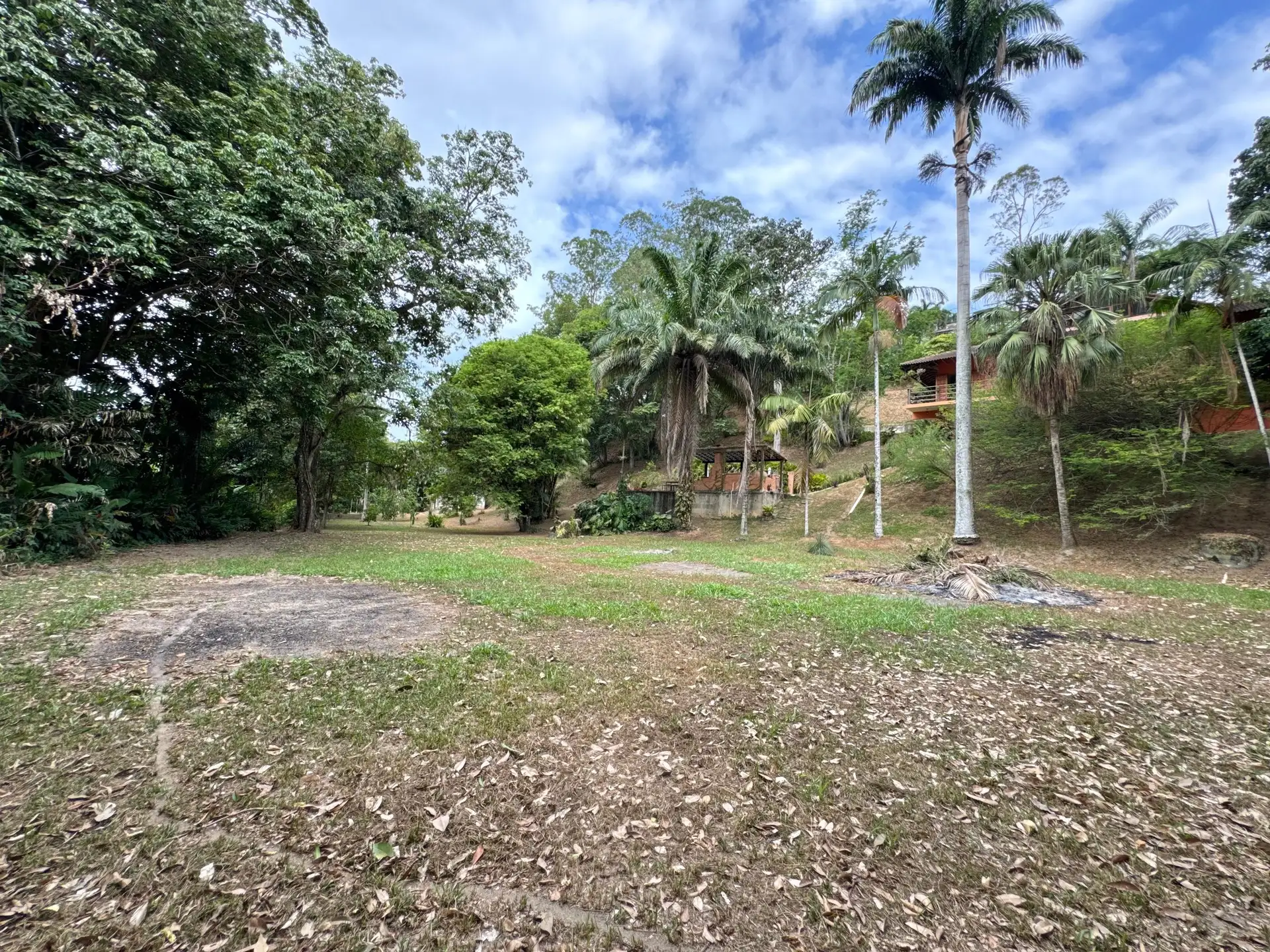 Casa mobiliada com 5 quartos e escritório no imóvel — photo 84