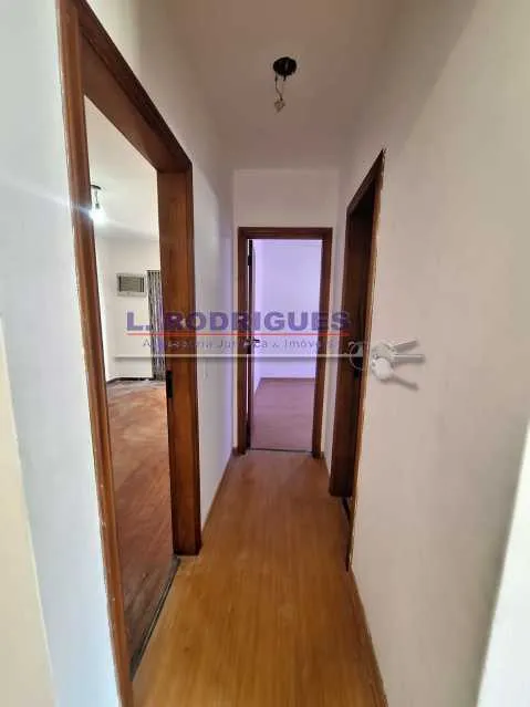 Apartment on the 1st floor with wood or laminate floors — photo 6