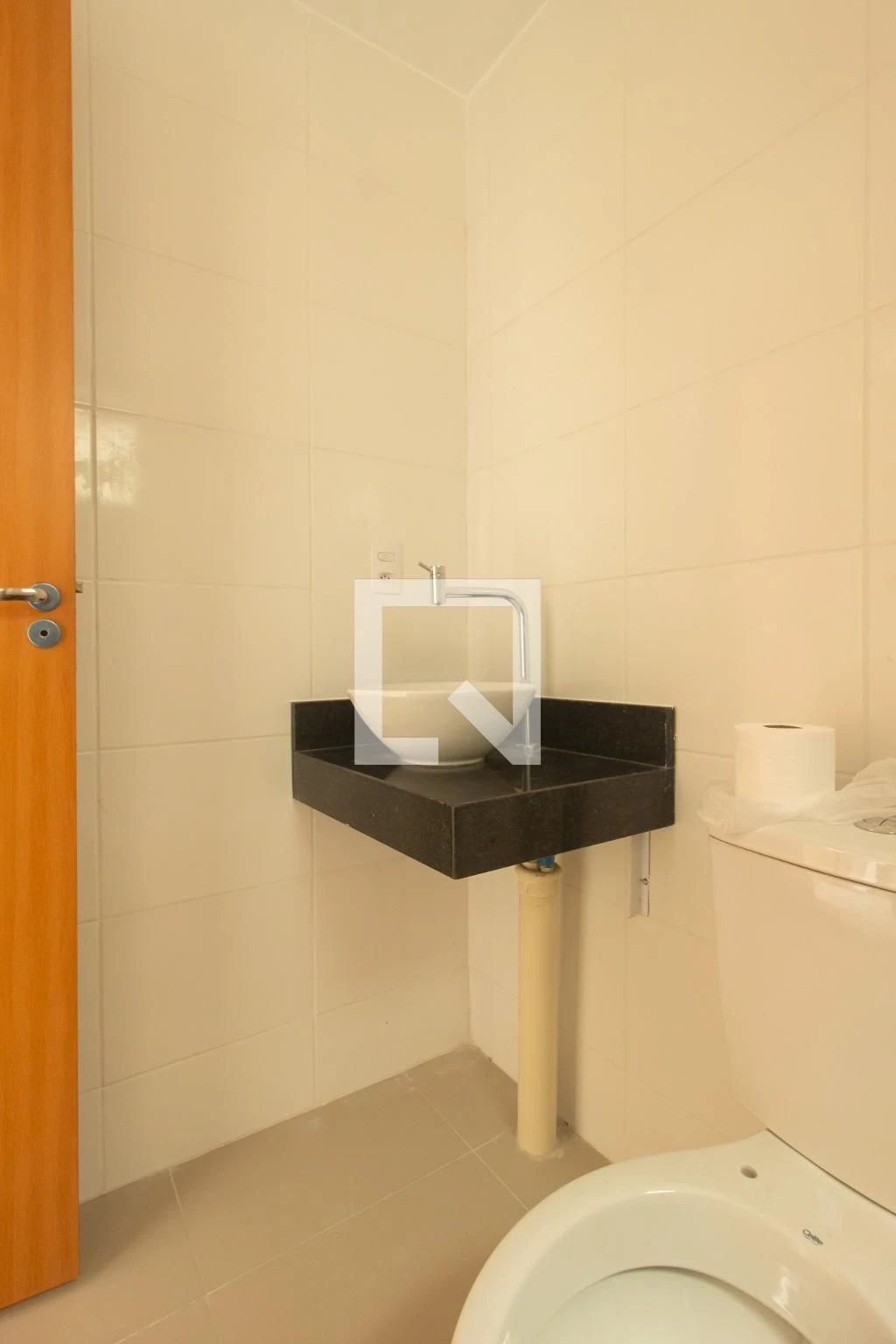 2-bedroom apartment in a building with a pool — photo 13