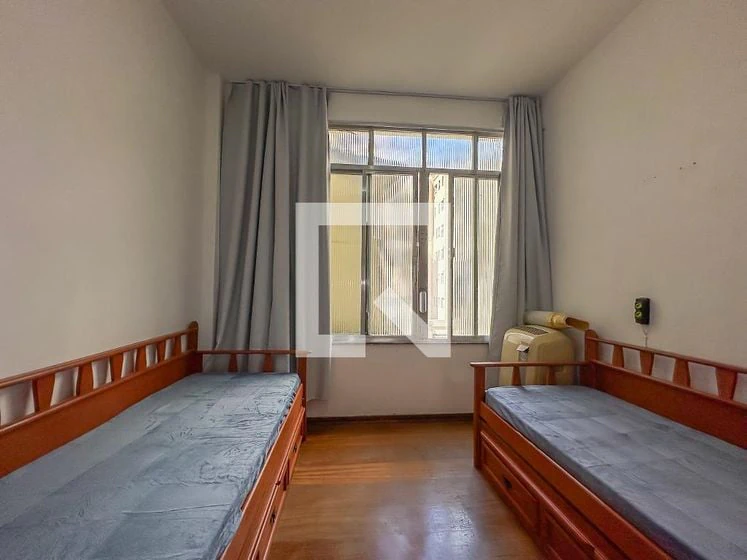 Деревянный пол или ламинат и 1 спальня: квартира 31 м² — photo 11
