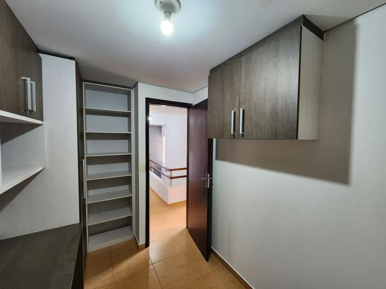 House with 3 bedrooms, 1 en-suite, private garden — photo 7