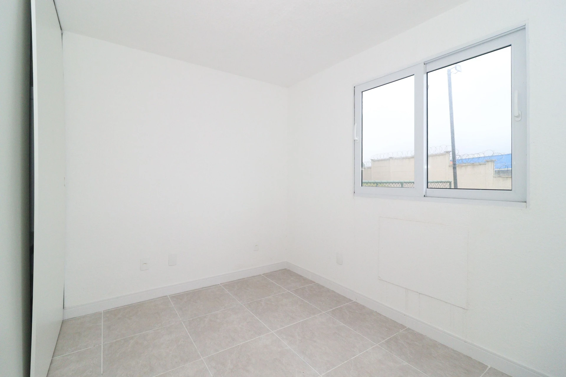 Apartamento com 1 quarto e área de lavanderia — photo 12