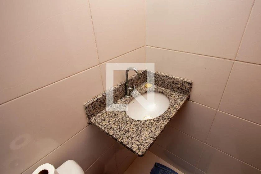 Furnished 2-bedroom apartment with 60 m² — photo 5