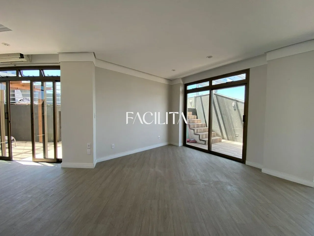 Furnished 3-bedroom apartment on the 11th floor