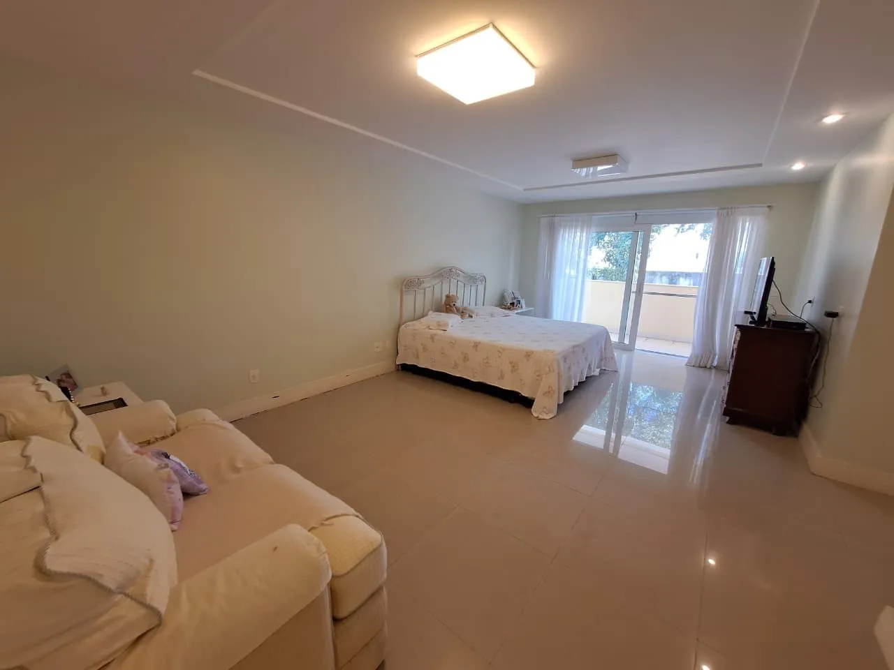 Furnished house with 4 bedrooms and 5 bathrooms — photo 44