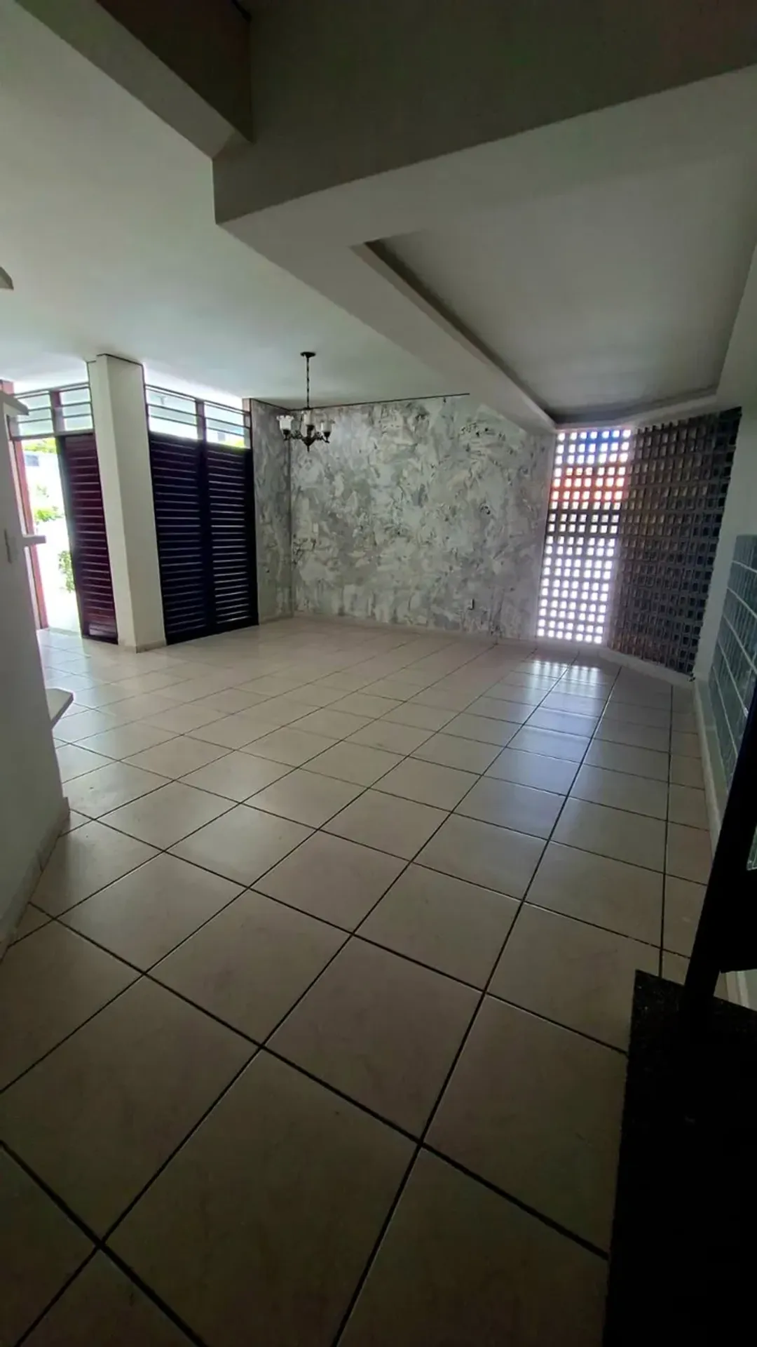 House with 4 en-suite bedrooms and electronic gate — photo 6