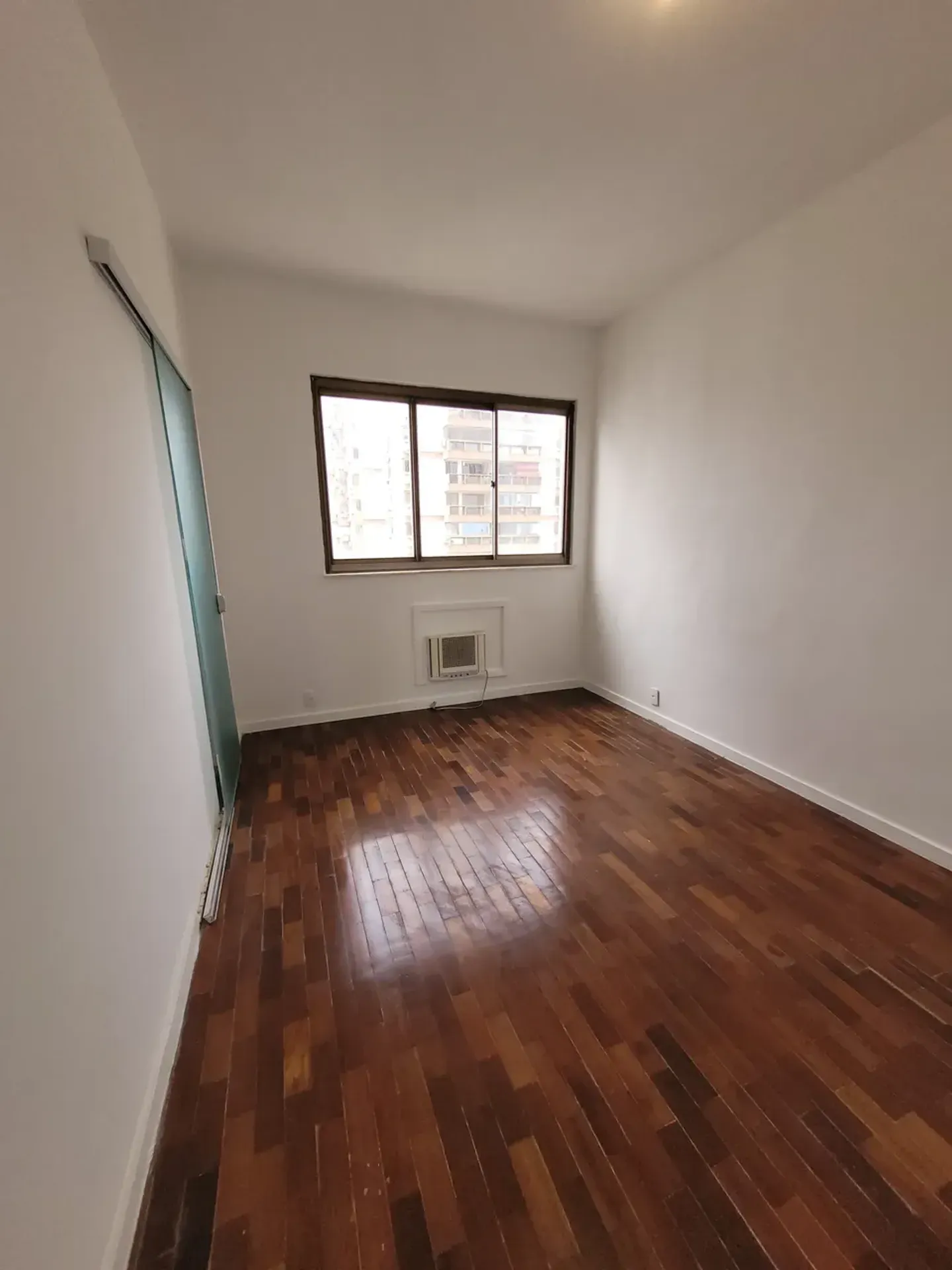 Rental apartment with 3 bedrooms and 103 m² — photo 8