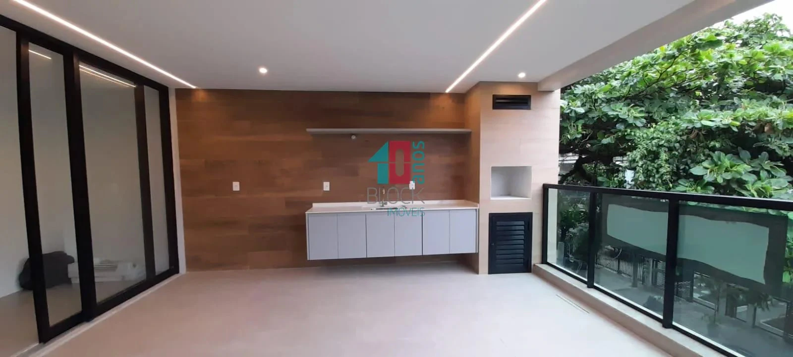 Apartment, 135 m², with a grill on the balcony — photo 5