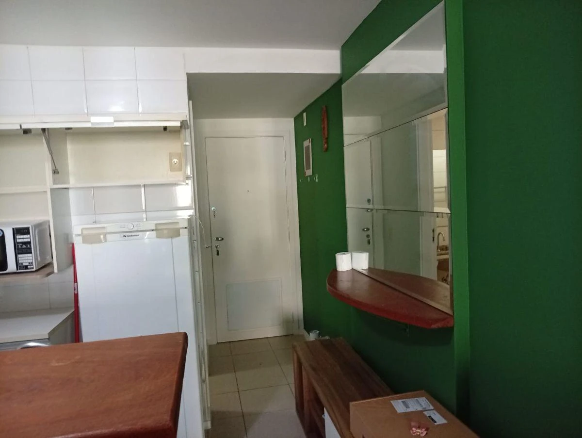 Furnished 40 m² apartment with a closed kitchen — photo 37