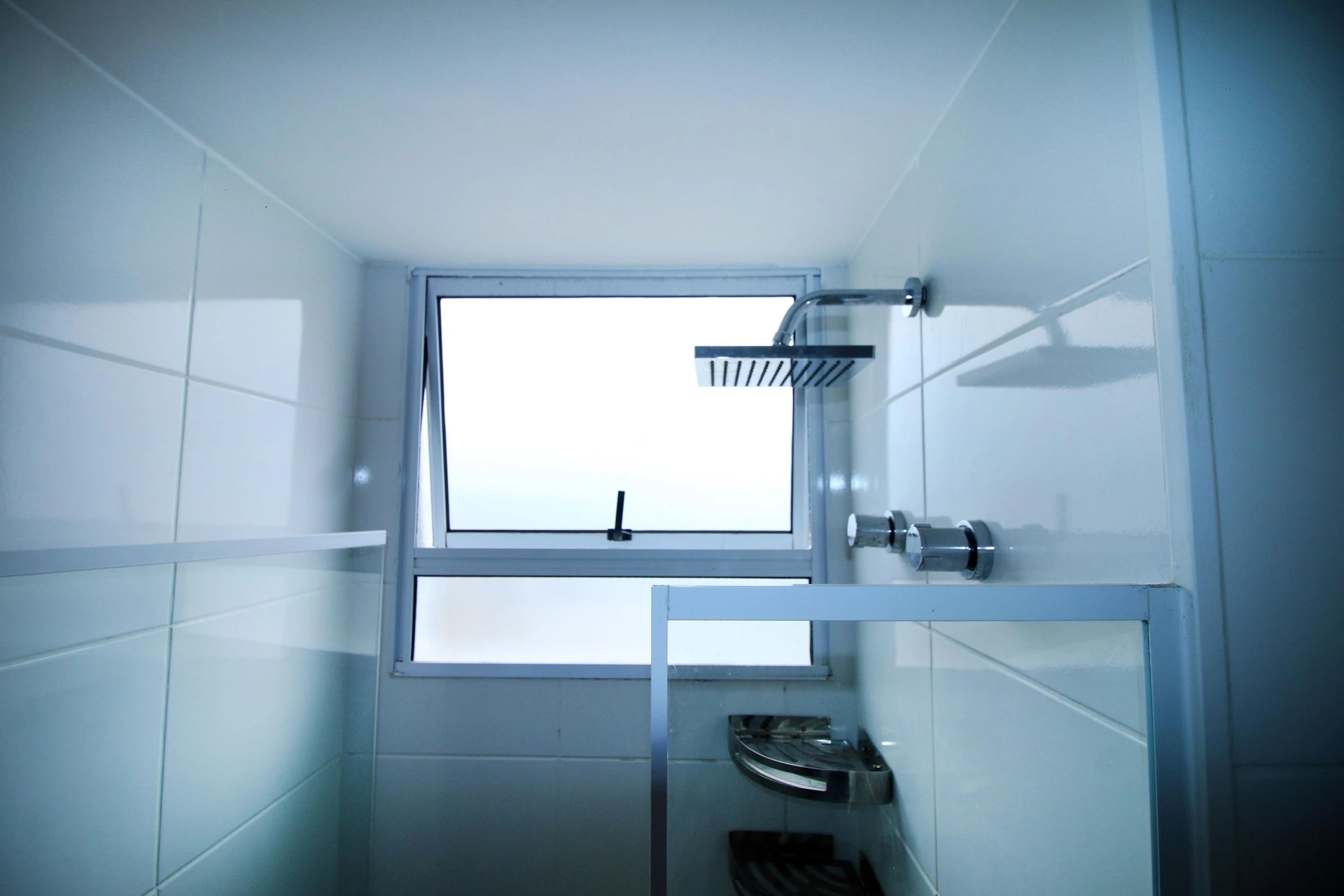 2-bedroom apartment with a mountain view — photo 20
