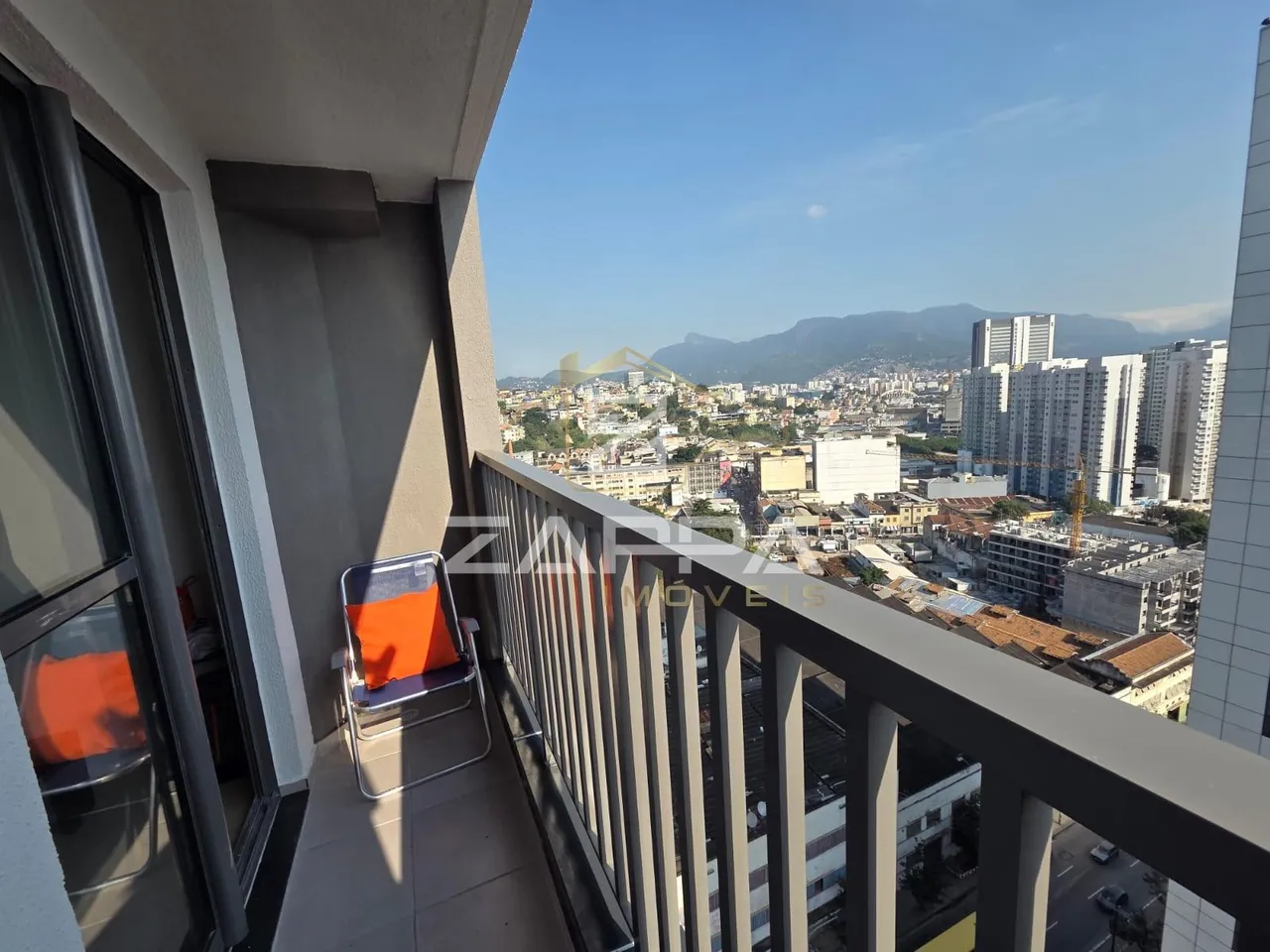 Apartamento de 1 quarto com máquina de lavar e varanda — photo 9