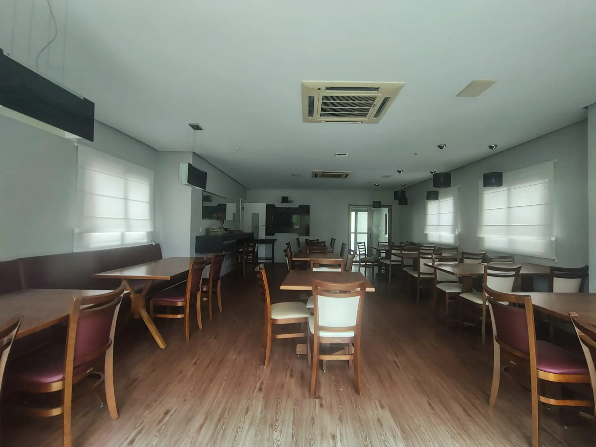 Apartamento de 3 quartos com cozinha separada e 2 vagas — photo 36