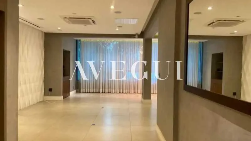 Unfurnished apartment with 4 bedrooms and 5 bathrooms — photo 15