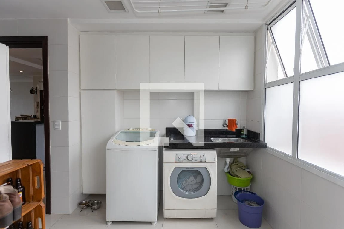 Apartamento mobiliado com 3 quartos, 1 suíte e 3 banheiros — photo 50