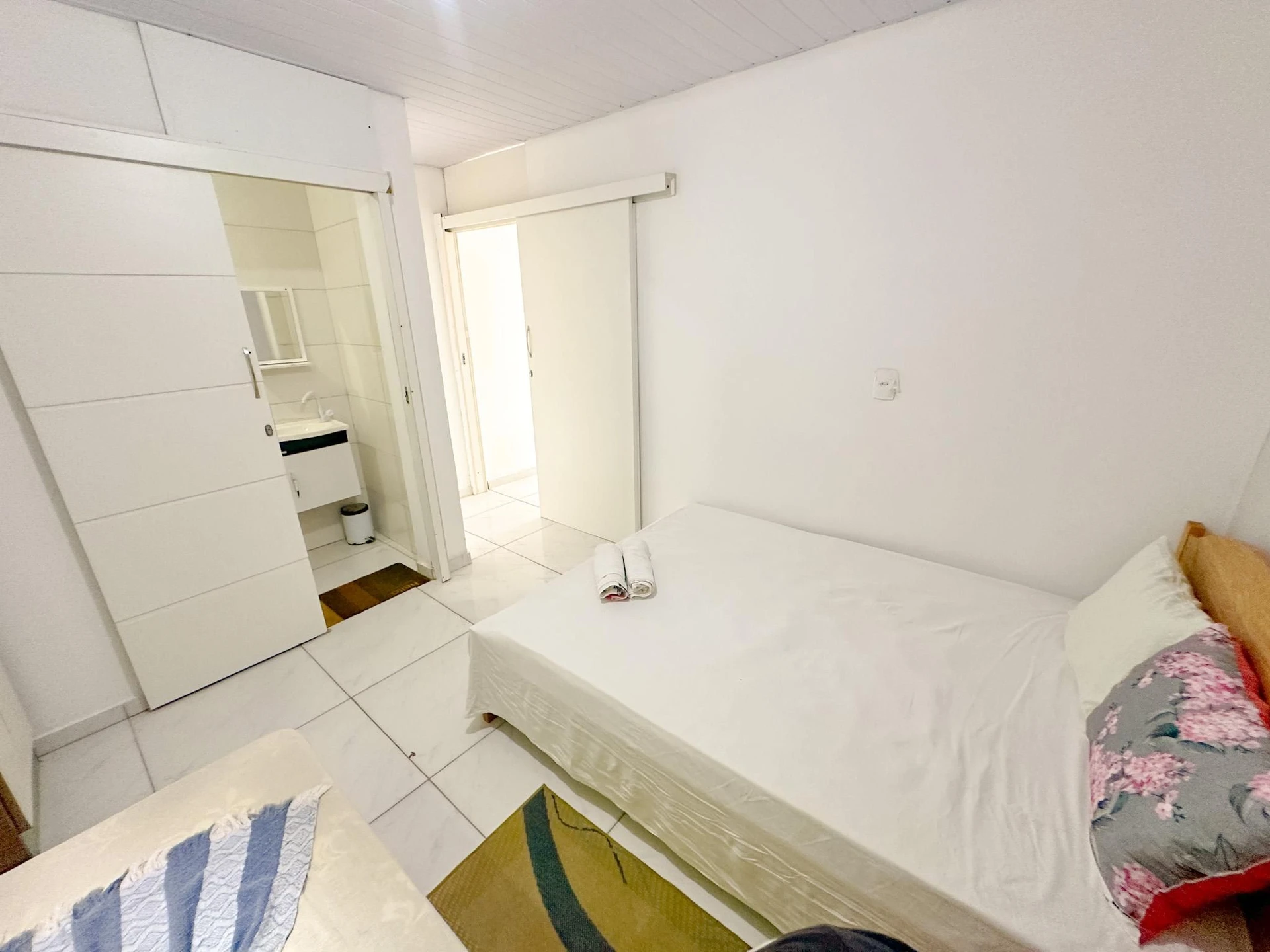 4-bedroom house with a private BBQ in Florianópolis — photo 18