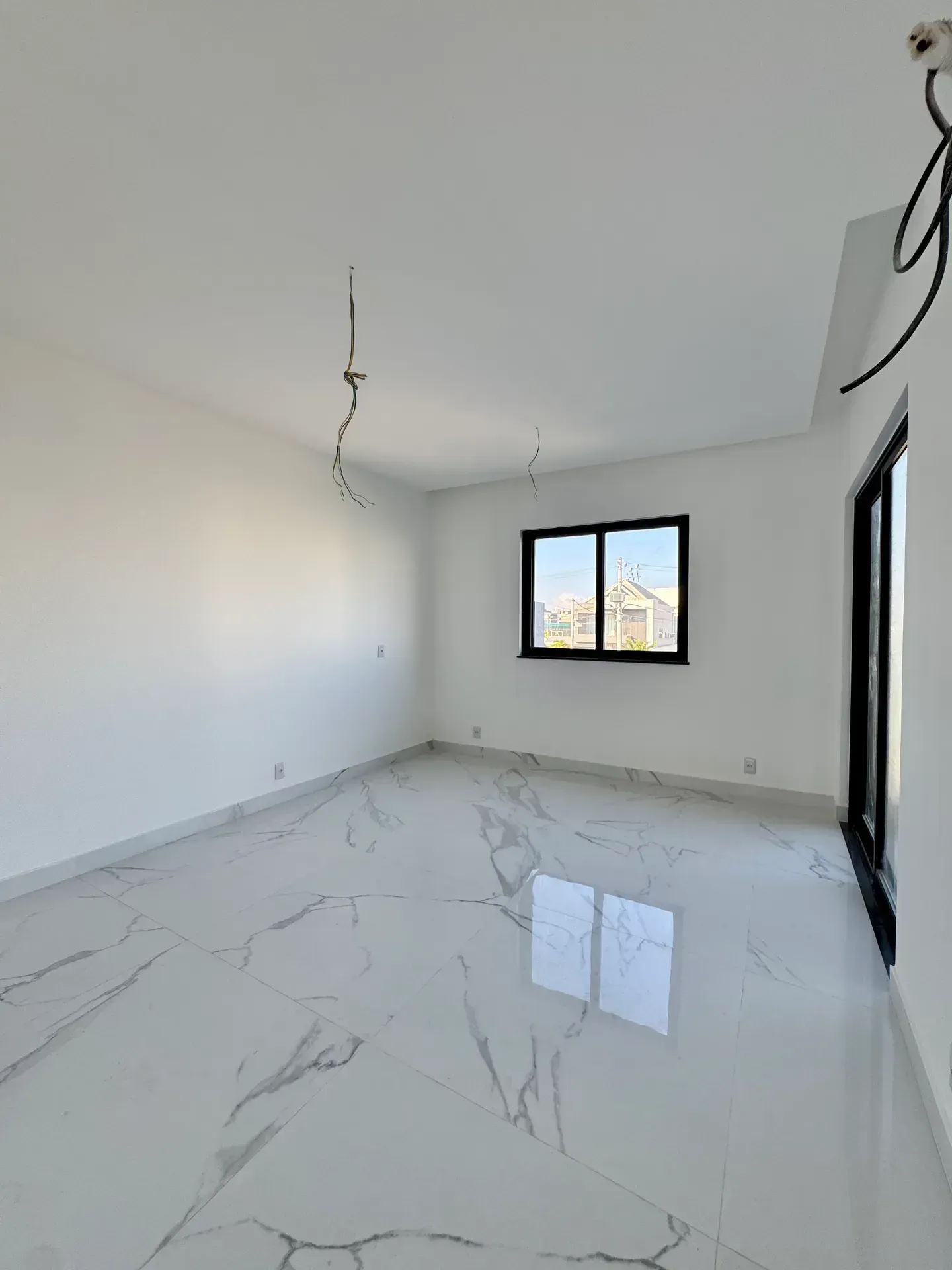 House with 5 bedrooms, 370 m² and 2 parking spots — photo 12