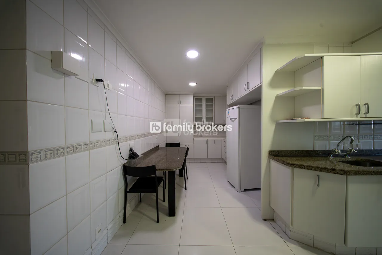 Мебльована дуплекс-квартира з 4 спальнями та 550 м² — photo 11