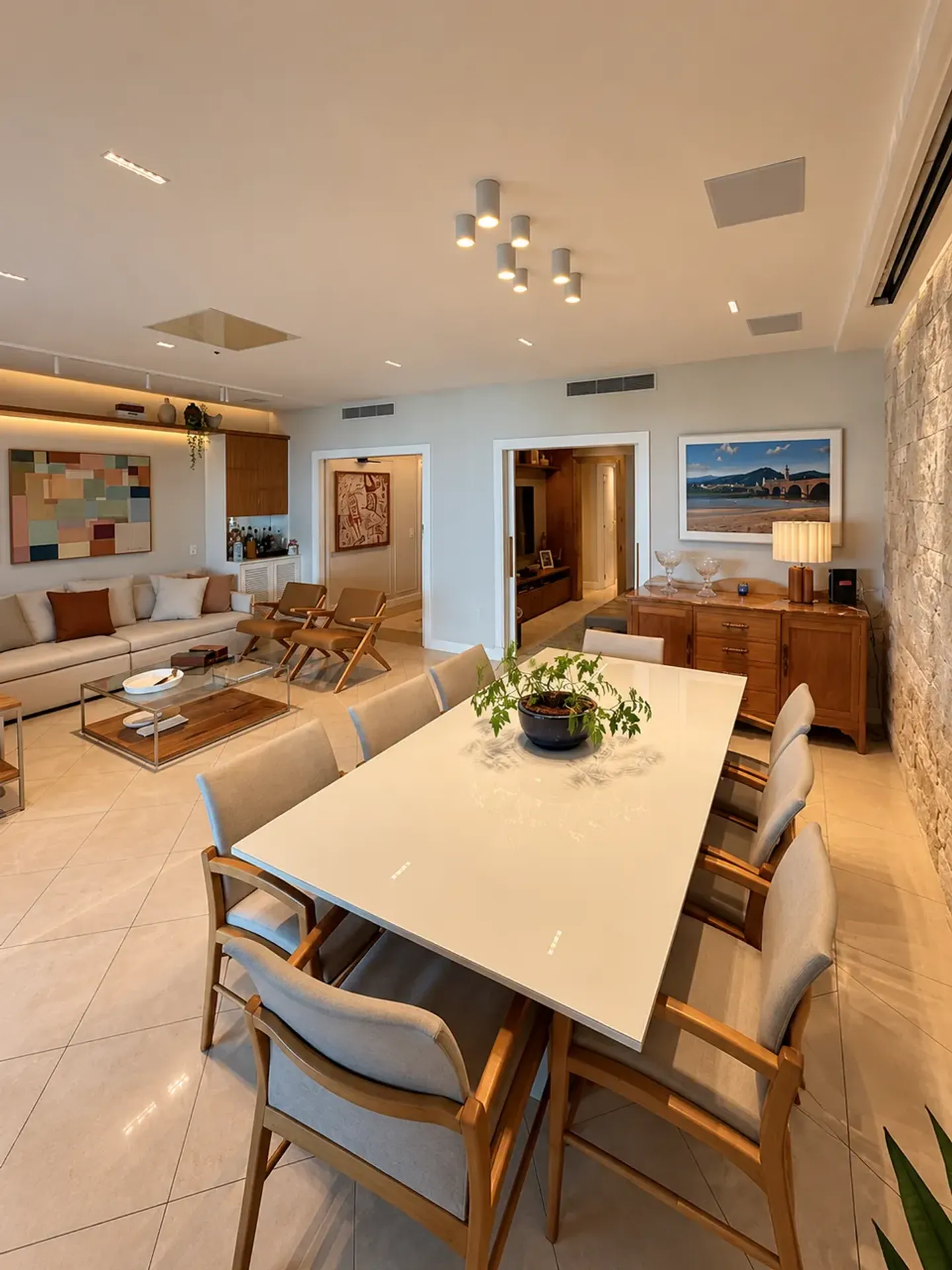 Вид на воду и 4 спальни: квартира 240 м² — photo 16