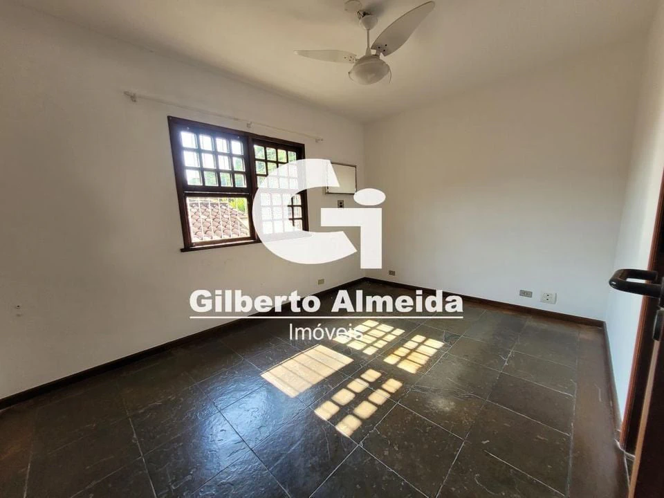 3-bedroom house with a grill on the balcony — photo 26