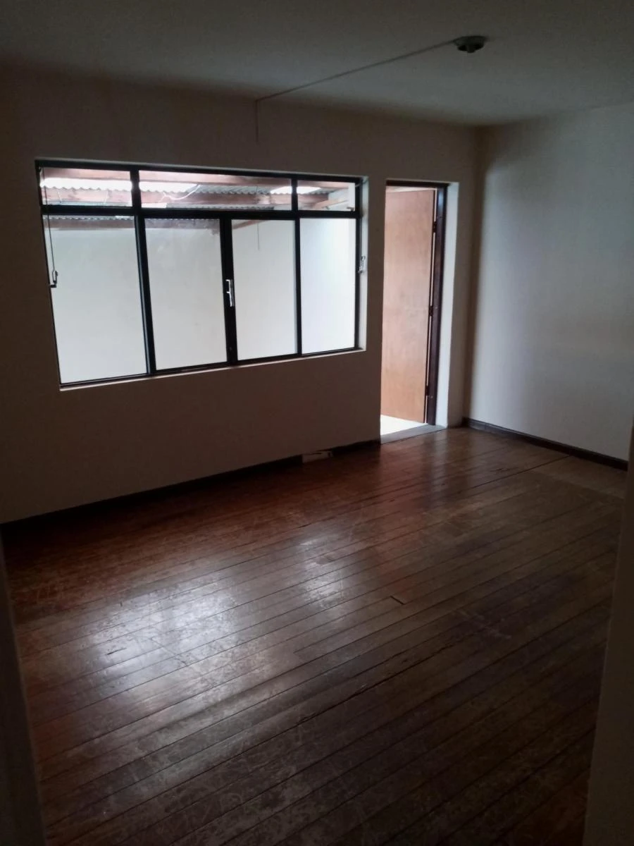 Apartamento, 140 m², com closet